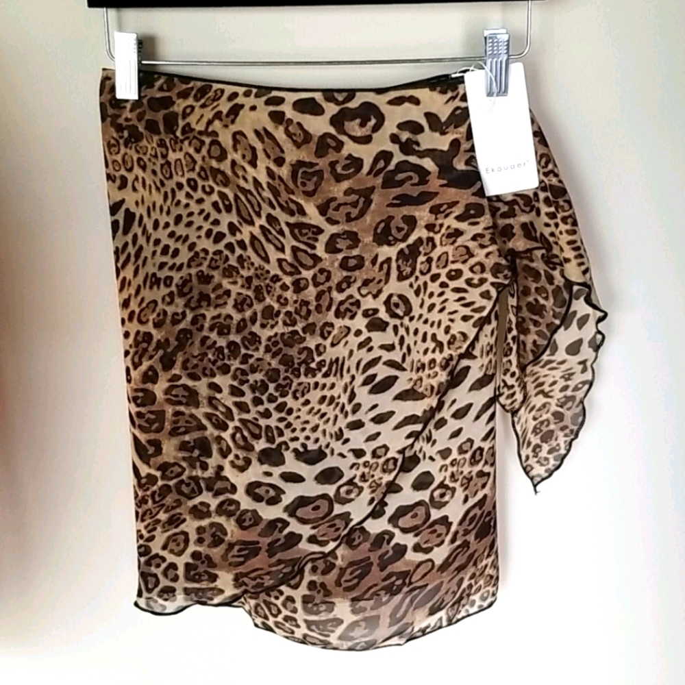 Beach cover-ups - Picture 3 of 4